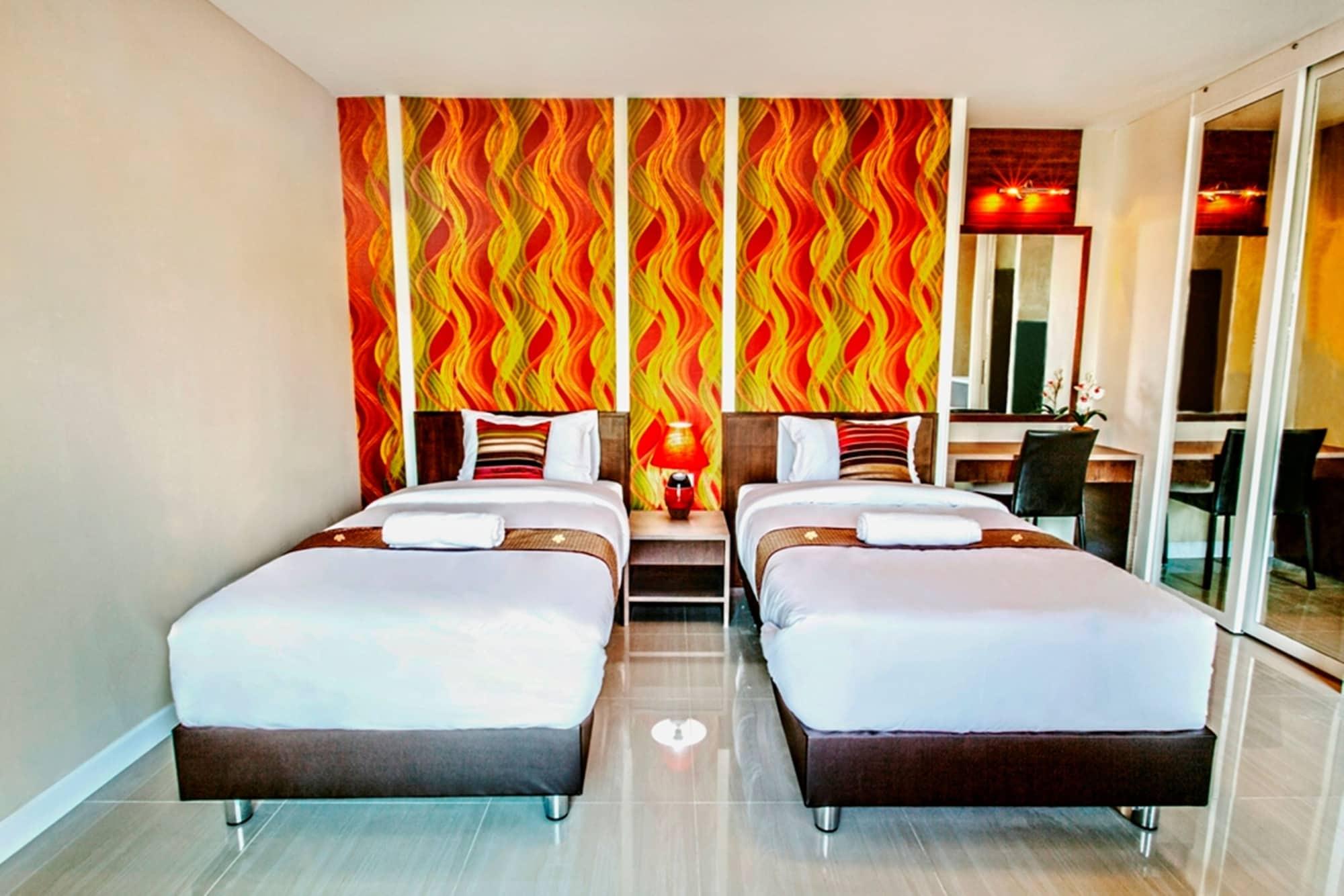 The Aim Sathorn Hotel Banguecoque Exterior foto