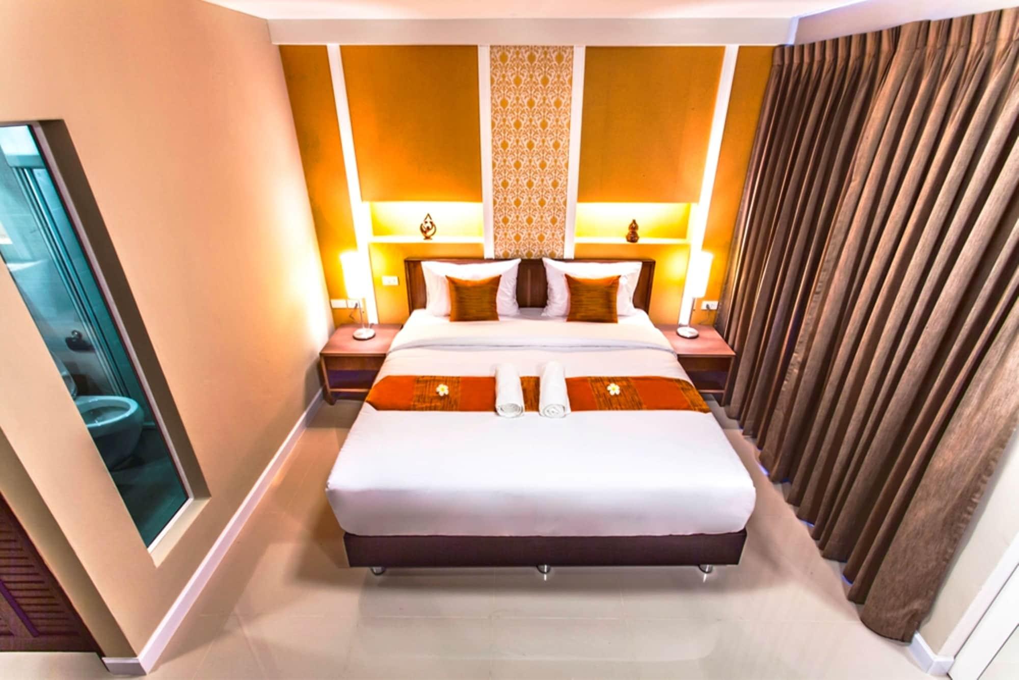 The Aim Sathorn Hotel Banguecoque Exterior foto