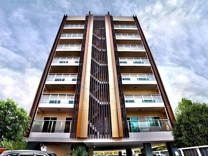 The Aim Sathorn Hotel Banguecoque Exterior foto