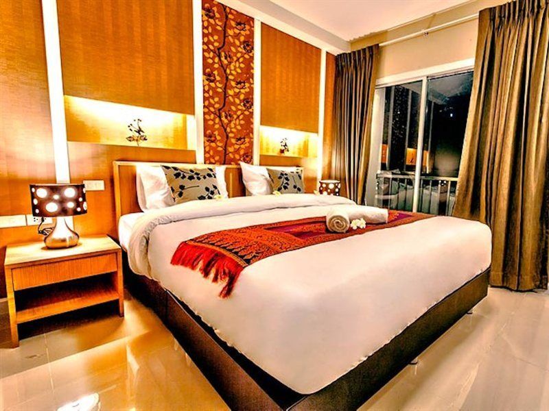The Aim Sathorn Hotel Banguecoque Exterior foto